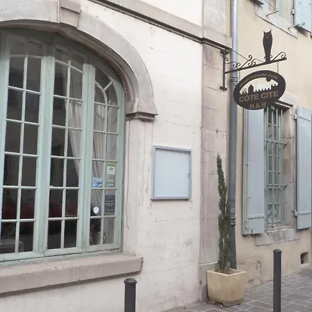 Coté Cité Bed and breakfast *