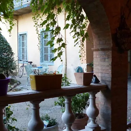 Coté Cité Bed and breakfast